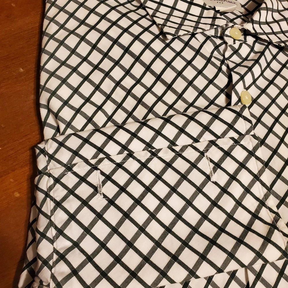 Banana Republic 16-16 1/2 Dress‎ Shirt